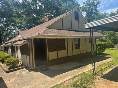 718 South Avenue Forest Park GA 30297