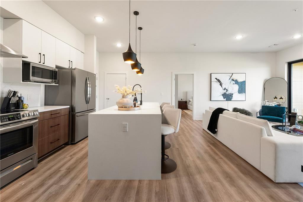 112 Rogers Street NE 207