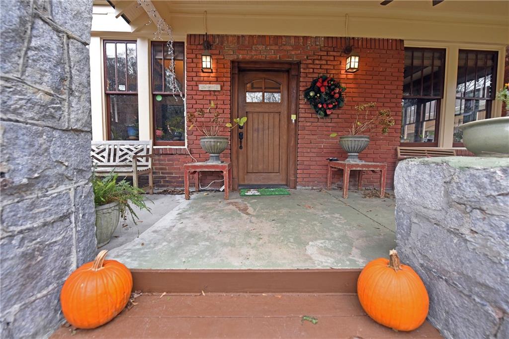 1540 ROGERS Avenue SW