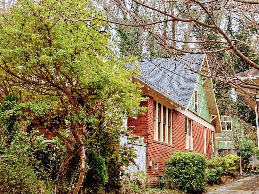 1540 ROGERS Avenue SW