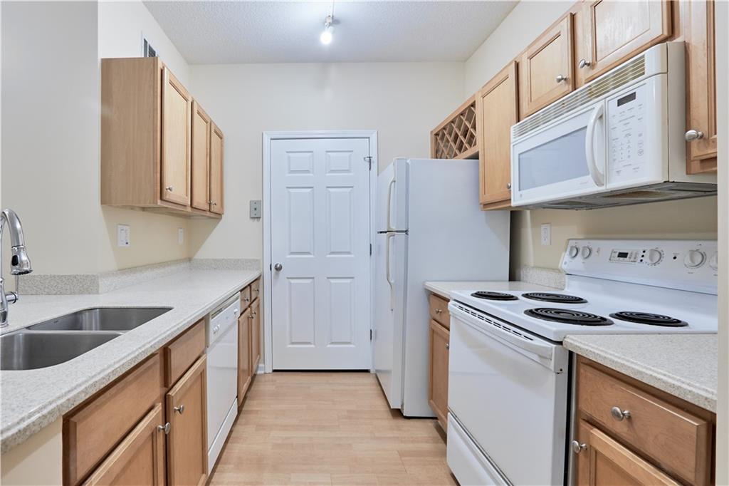 4333 Dunwoody Park #2107, Atlanta, Georgia image 6