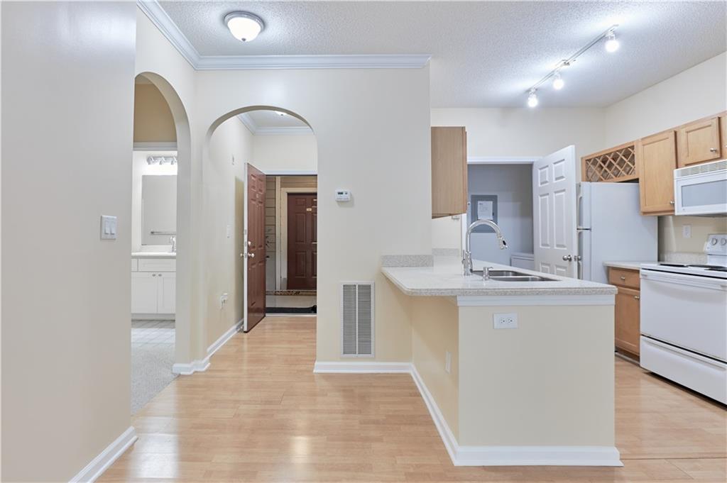 4333 Dunwoody Park #2107, Atlanta, Georgia image 4