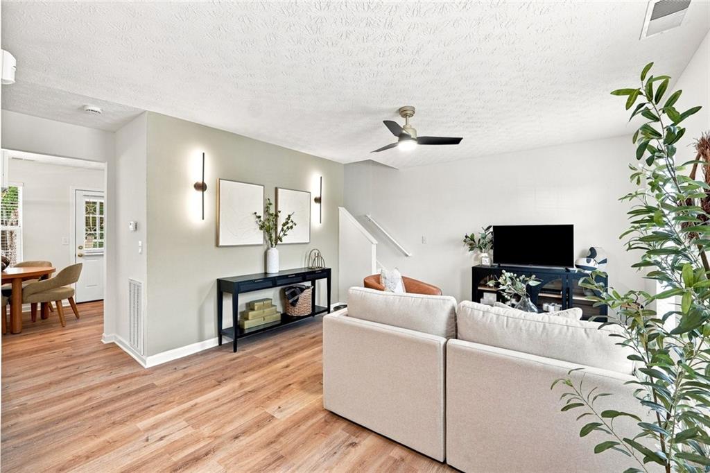5735 Strathmoor Manor Circle