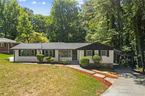 Homes For Sale - 837 Laurelmont Drive<br/> Atlanta, GA 30311