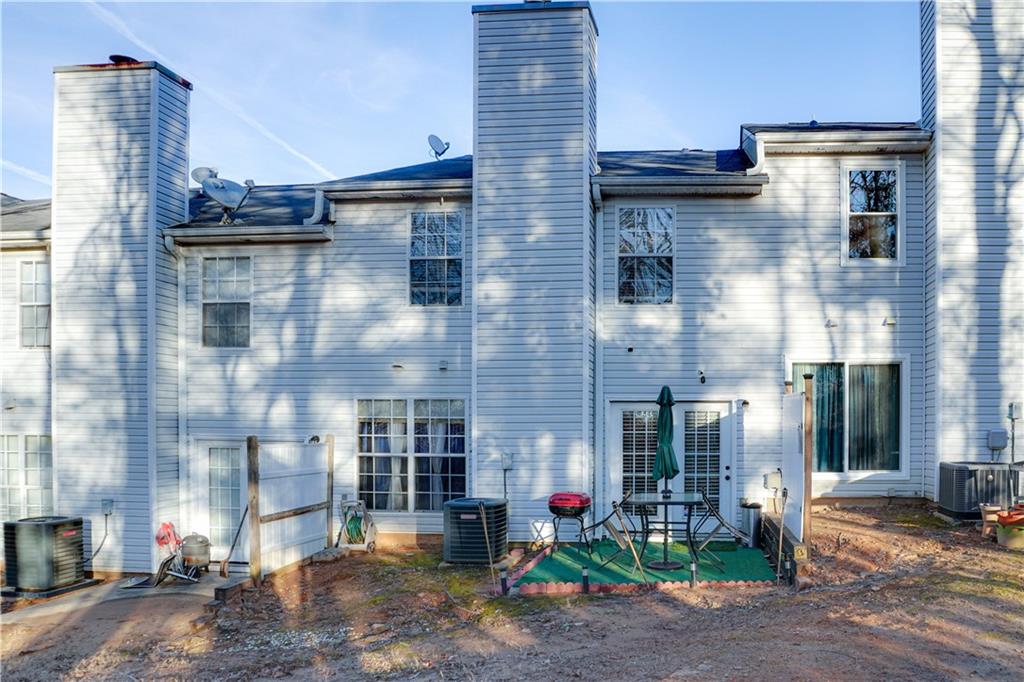 Woodlands Townhomes - Residential
