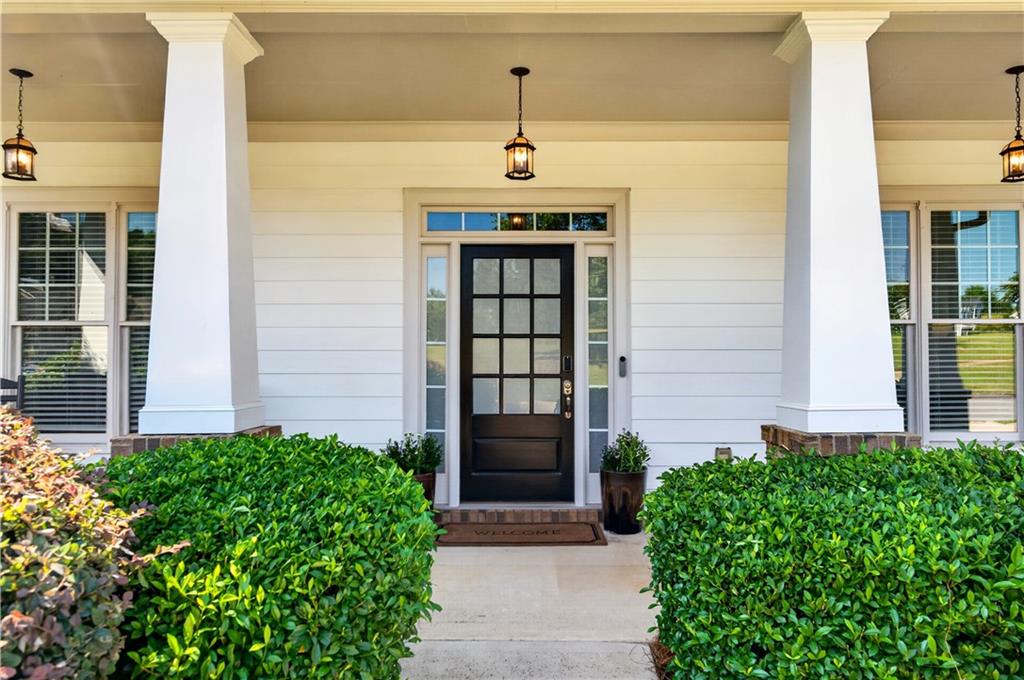 2589 Lakefield Circle