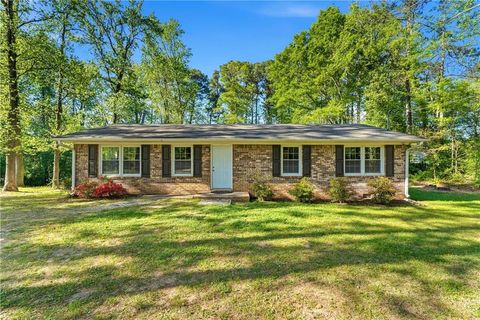 172 Mona Place Dallas GA 30132