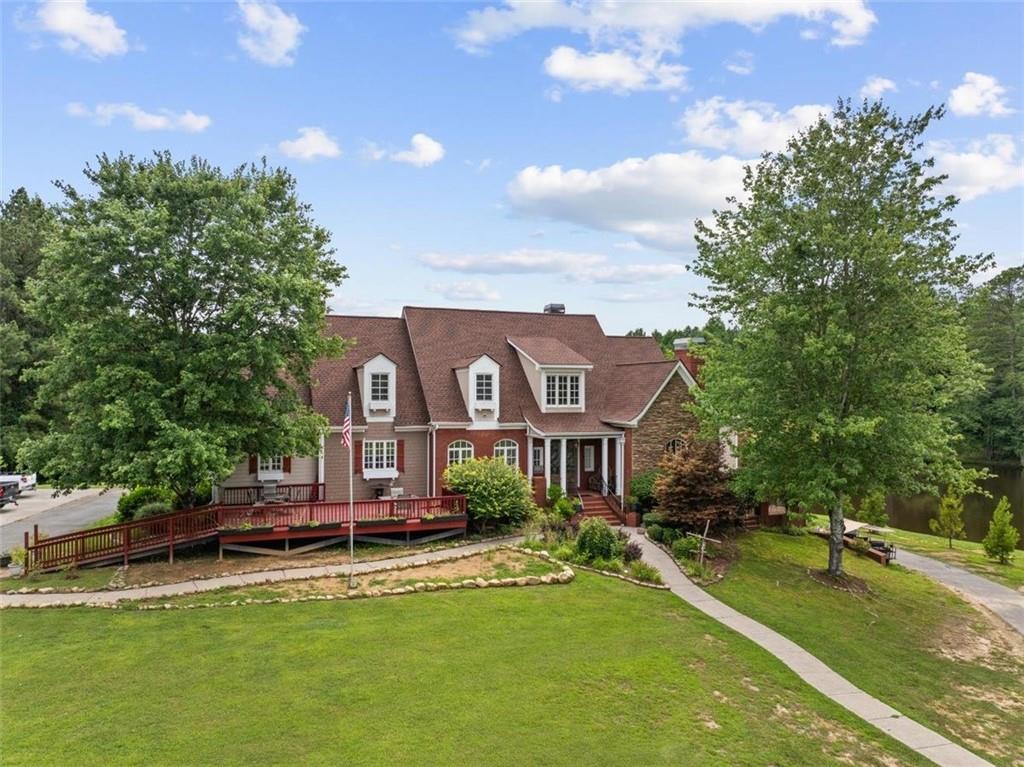 922 River Bend Road SW