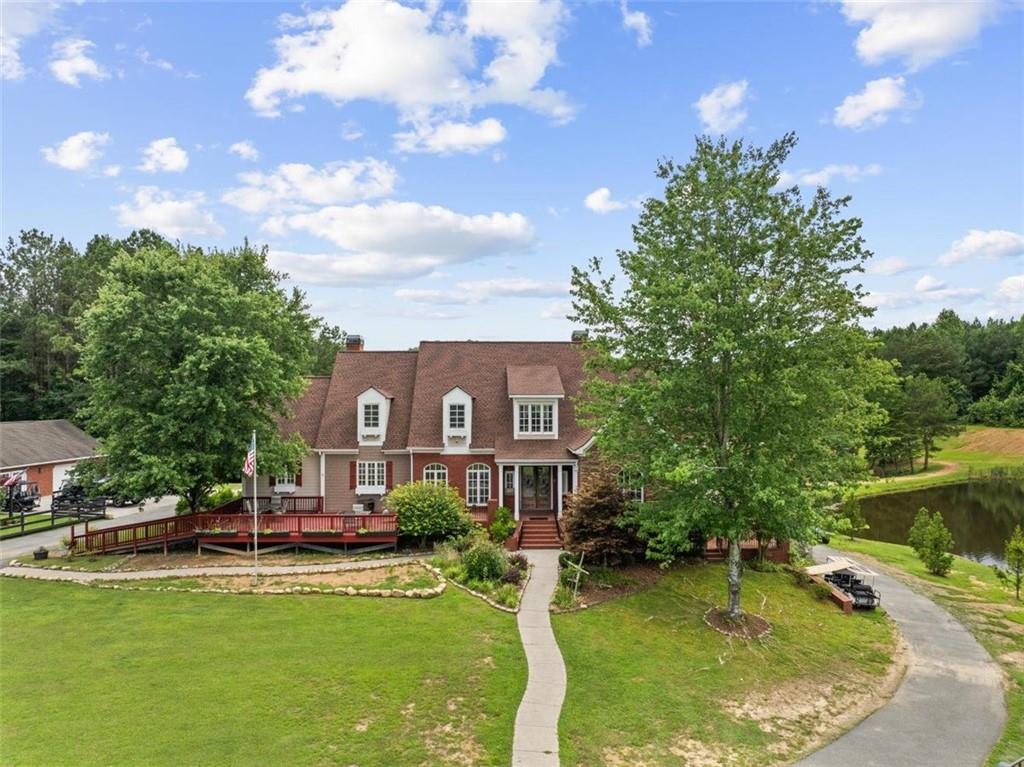 922 River Bend Road SW