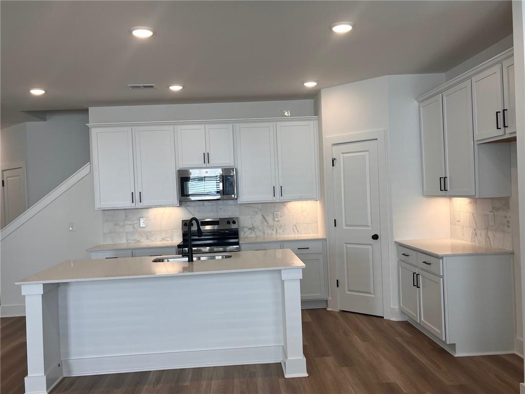 3140 Marbella Circle 20