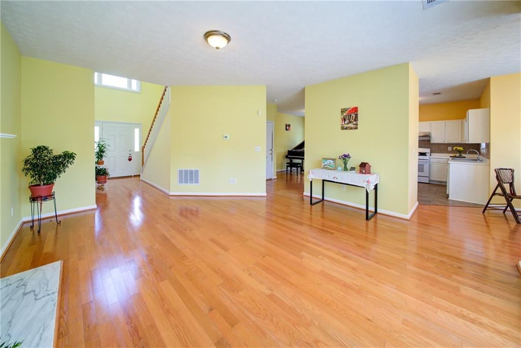 4917 Overlook View Court