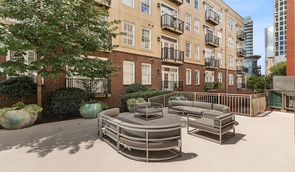 1045 Piedmont Avenue 2B2BA