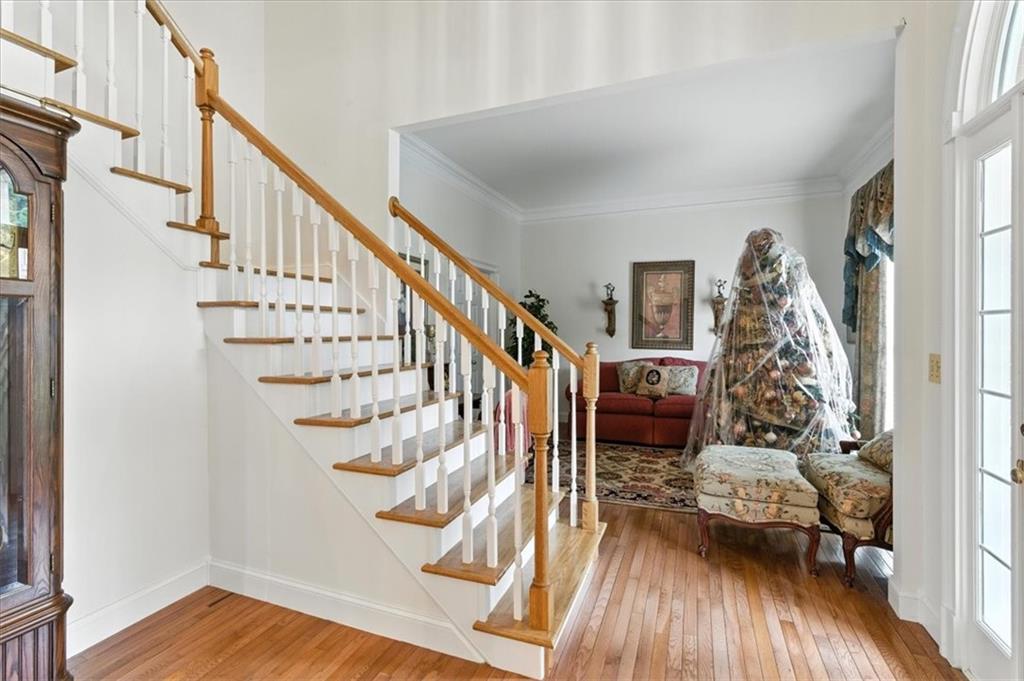 3 Belmont Court SE
