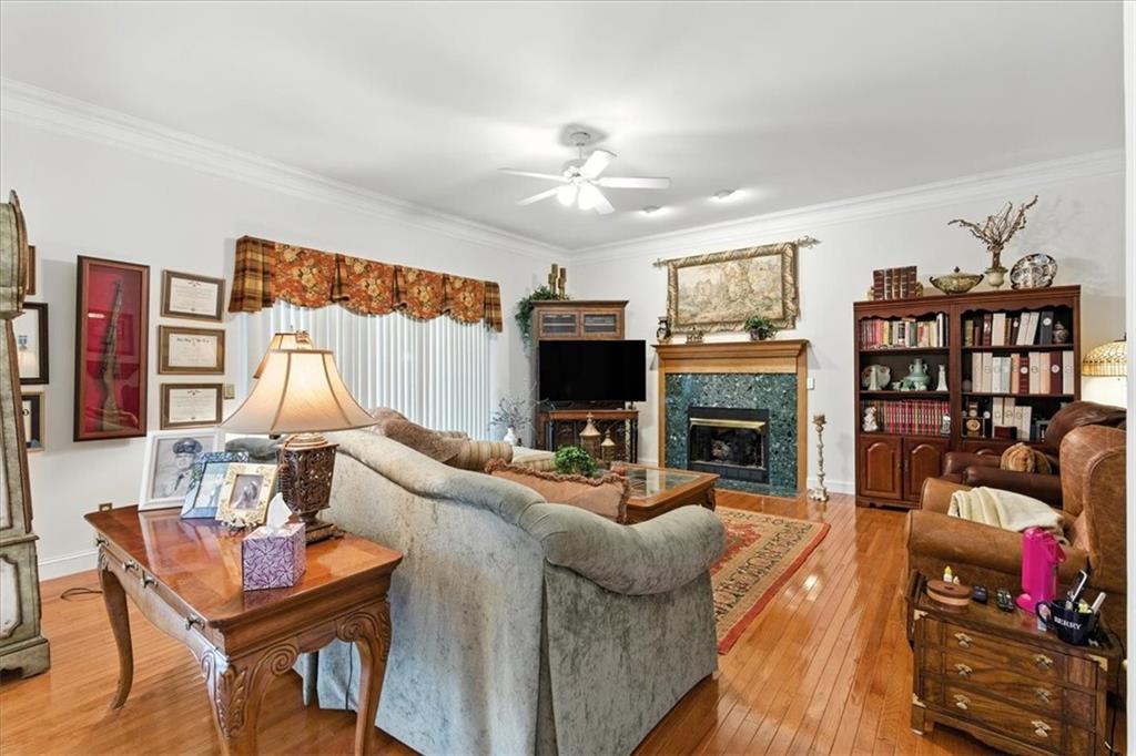 3 Belmont Court SE