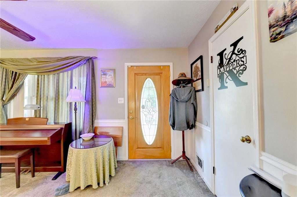 2926 Elizabeth Lane