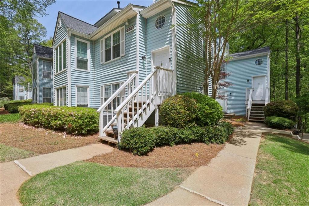 702 Glenleaf Drive, Peachtree Corners, Georgia image 2