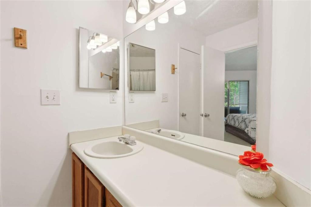 702 Glenleaf Drive, Peachtree Corners, Georgia image 26