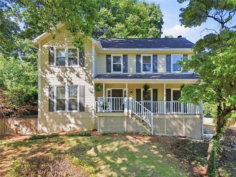 Homes For Sale - 481 Springs End Lane<br/> Marietta, GA 30068