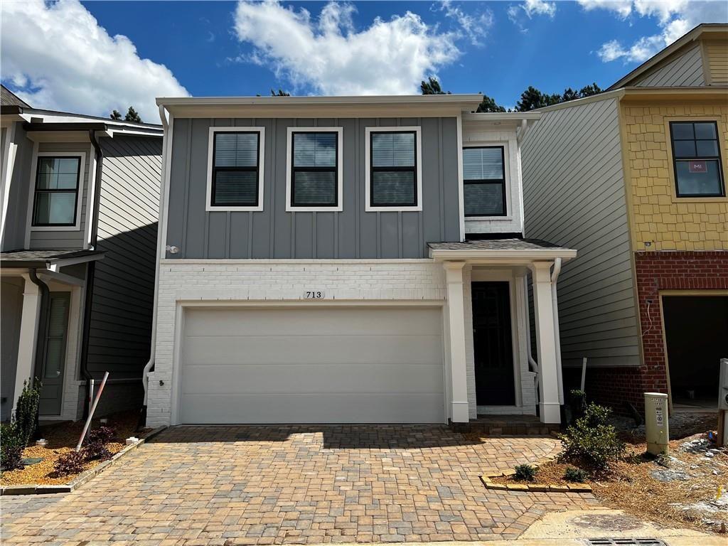 THE VILLAGE AT TOWNE LAKE - Residential Lease