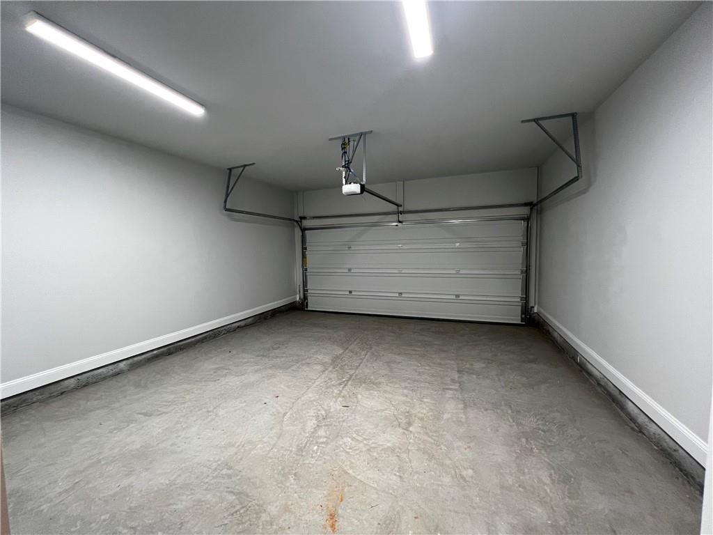 THE VILLAGE AT TOWNE LAKE - Residential Lease