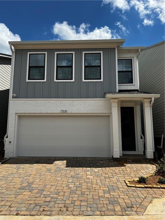 THE VILLAGE AT TOWNE LAKE - Residential Lease