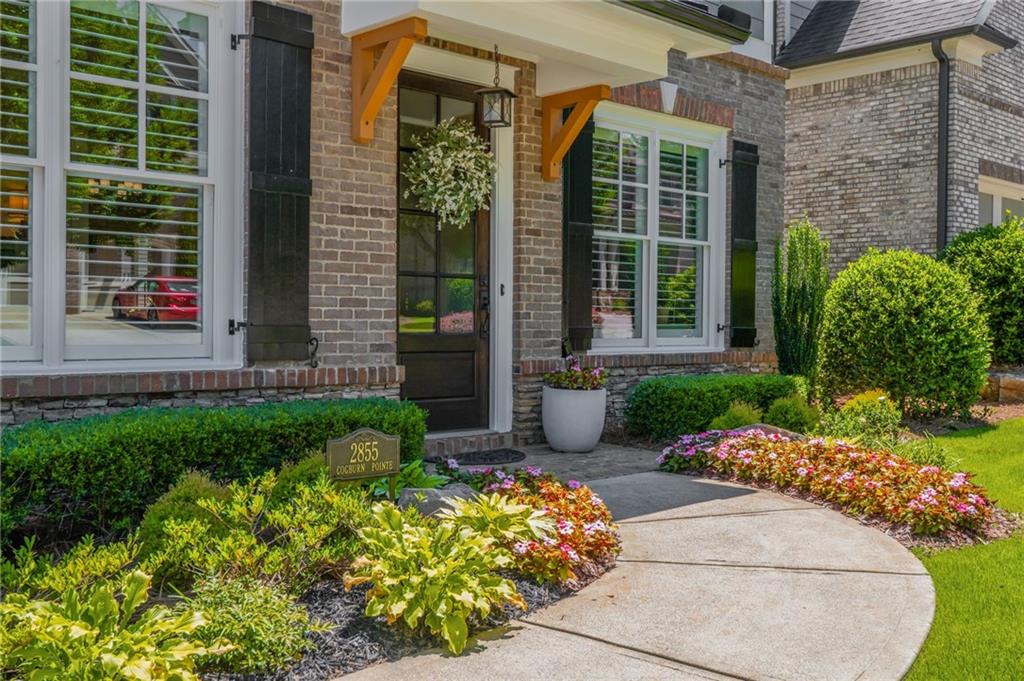 2855 Cogburn Pointe