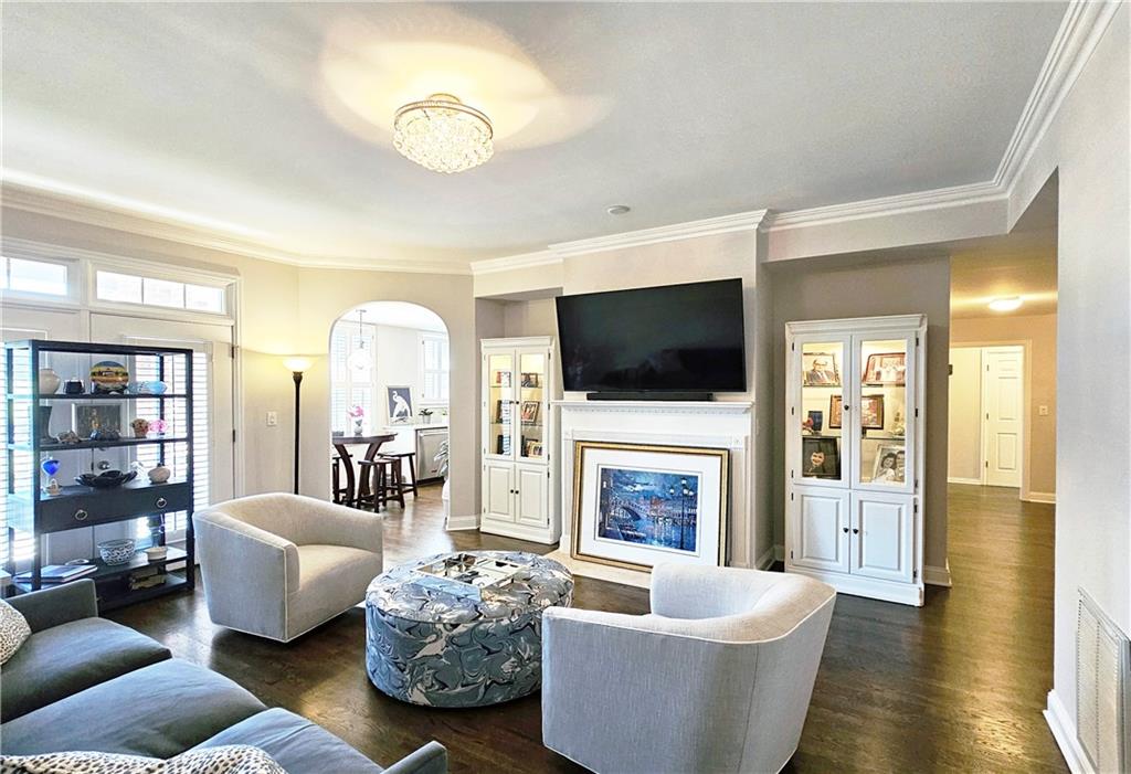 1735 Peachtree Street NE 216