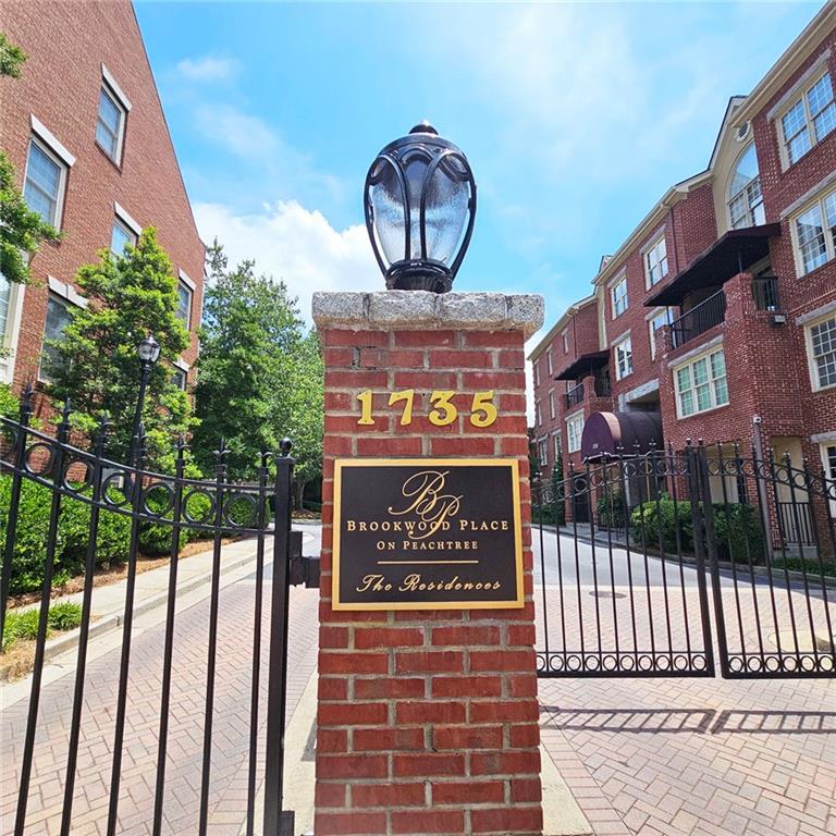 1735 Peachtree Street NE 216