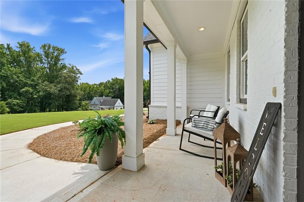2049 Chestnut Oak Trail