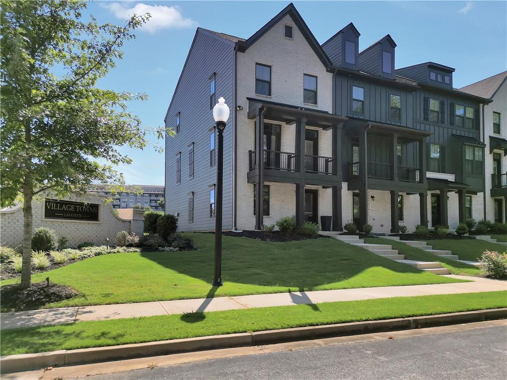 115 Climbing Ivy Circle