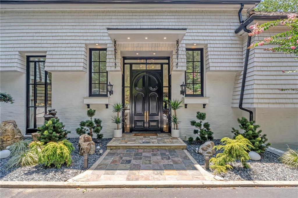 3946 Paces Ferry Road NW