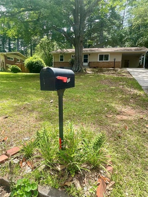 Homes For Sale - 1537 Sagewood Circle<br/> Stone Mountain, GA 30083