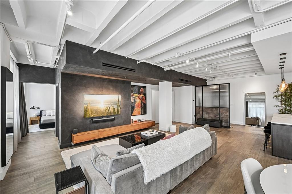 805 Peachtree Street NE 501