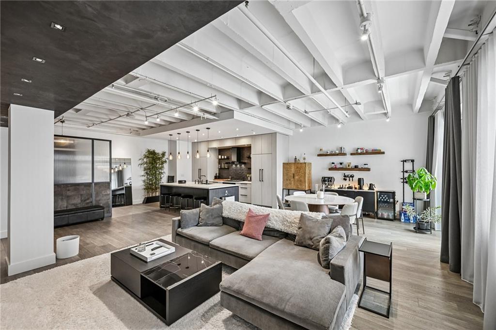 805 Peachtree Street NE 501