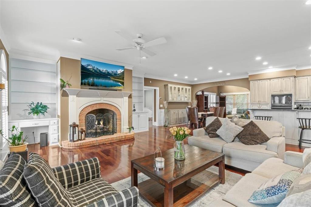 2012 Arbor Springs Way