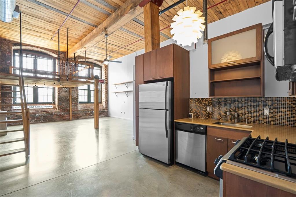 170 Boulevard SE H-221