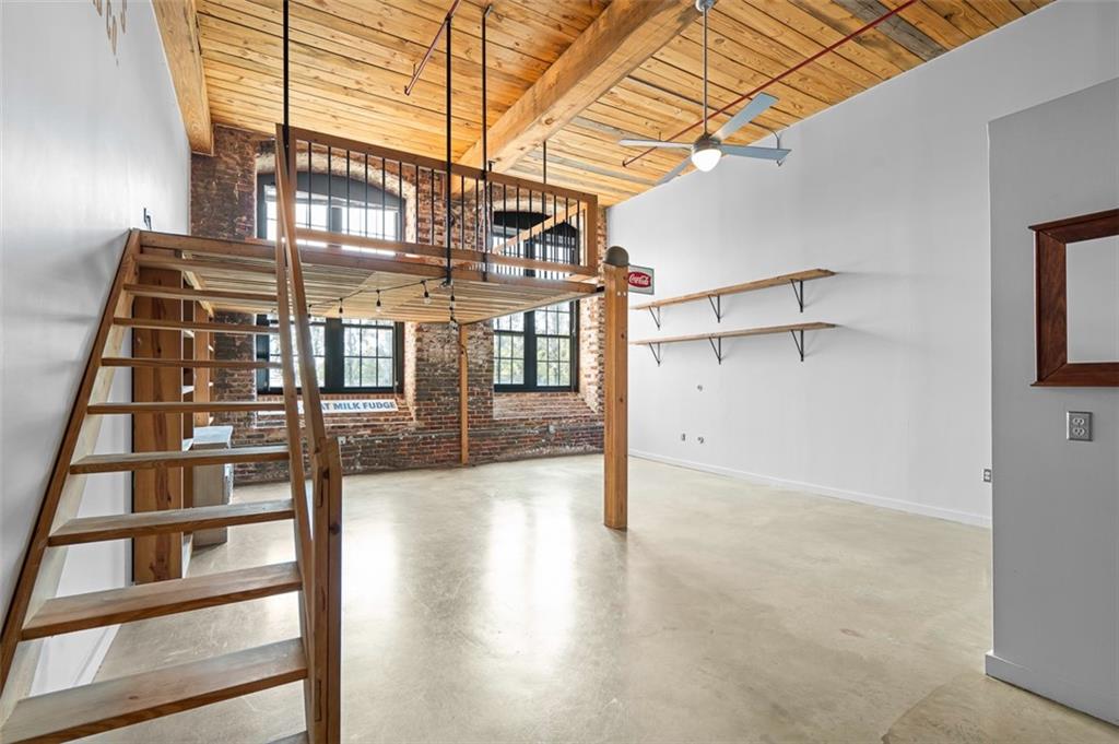 170 Boulevard SE H-221