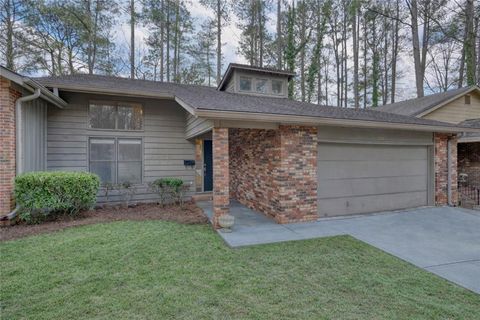 Photo of 300 Cruise Court, Roswell, GA 30076 (MLS # 7731489)