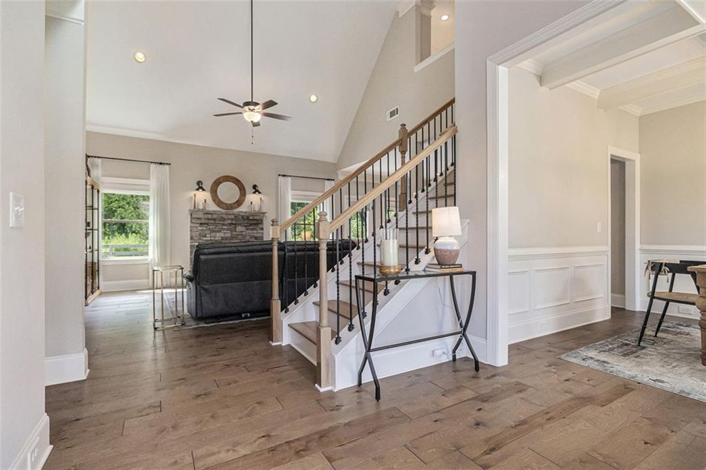 463 TOM AVERY Drive