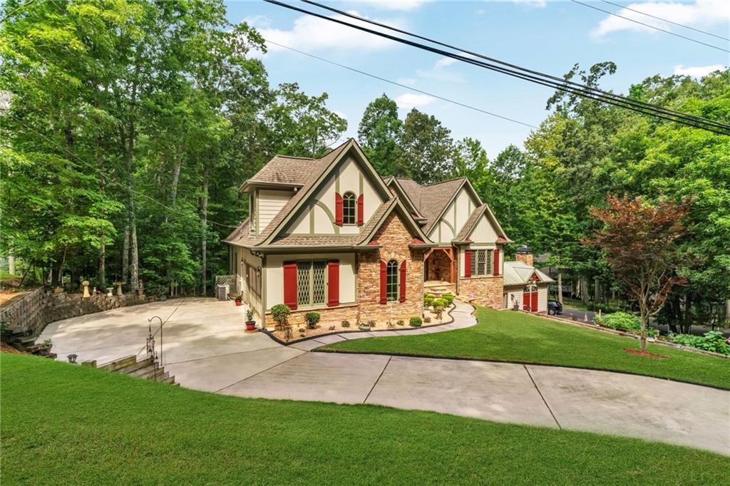 169 Pinebrook Drive
