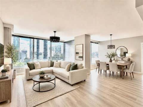 Condo For Sale - 3338 Peachtree Road #809<br/> Atlanta, GA 30326