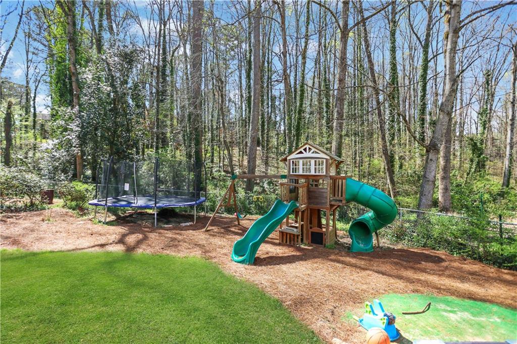 1135 Parkview Way, Lilburn, Georgia image 43