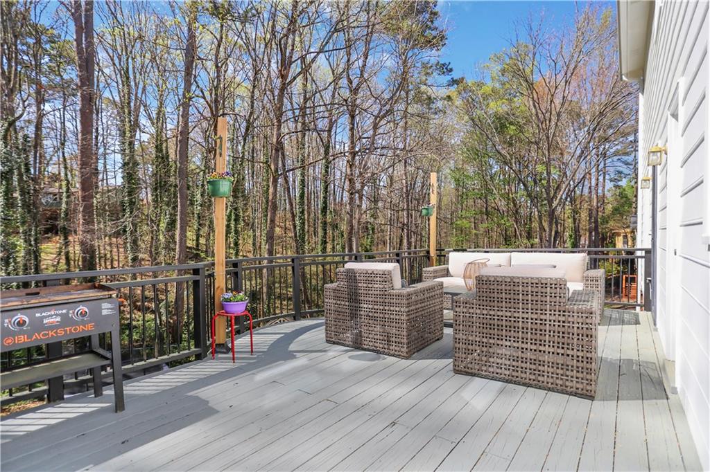 1135 Parkview Way, Lilburn, Georgia image 21