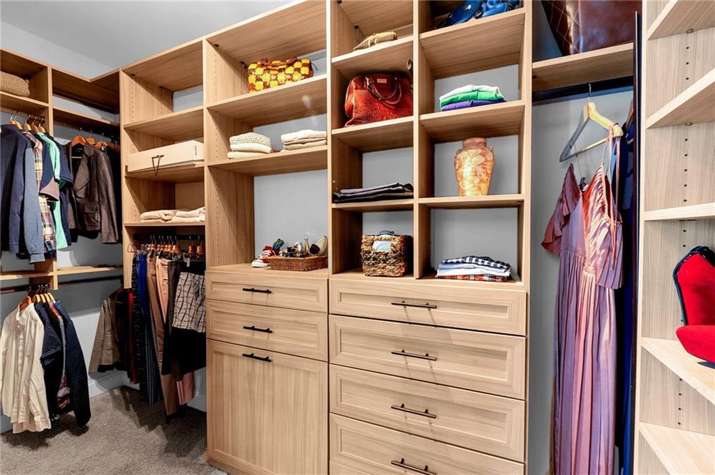 388 Bill Kennedy Way SE