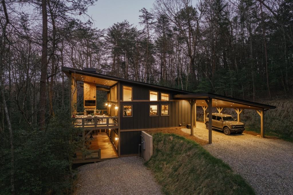 171 Huckleberry Lane