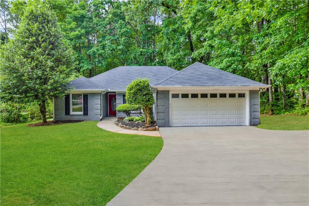 Ready Now! Stunningly renovated 3 bedroom 2 bathroom in Kennesaw. Call to schedule a viewing today, this wont last long! Per city ordinances, no more than two unrelated adults may reside in the property. Excalibur Homes does not advertise on Facebook or Craigslist. Be advised that the sq ft and other features provided may be approximate. Prices and/or availability dates may change without notice. Lease terms 12 months or longer. Application fee is a non-refundable $75 per adult over 18 years of age. One-time $200 Administrative fee due at move-in. Most homes are pet-friendly. Breed restrictions may apply. Rental insurance required.