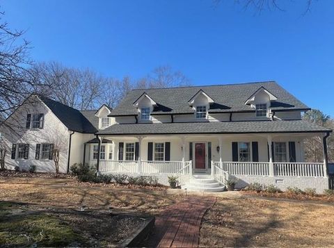 A home in Powder Springs