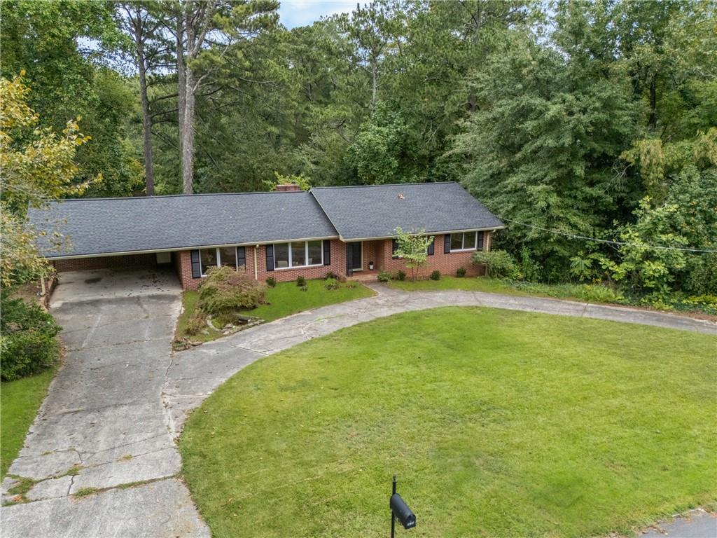 2433 Kingscliff Drive NE
