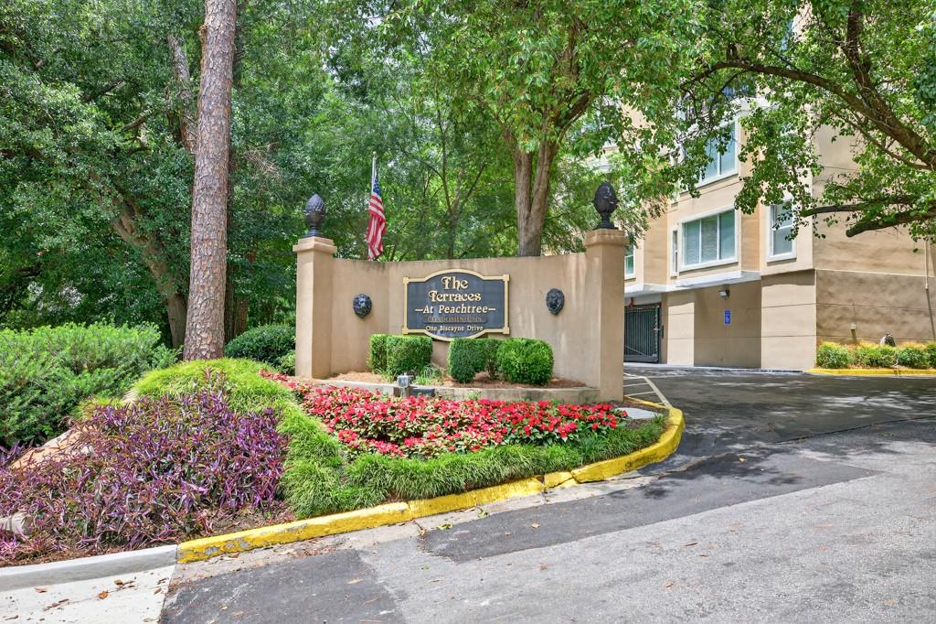 1 Biscayne Drive NW 112