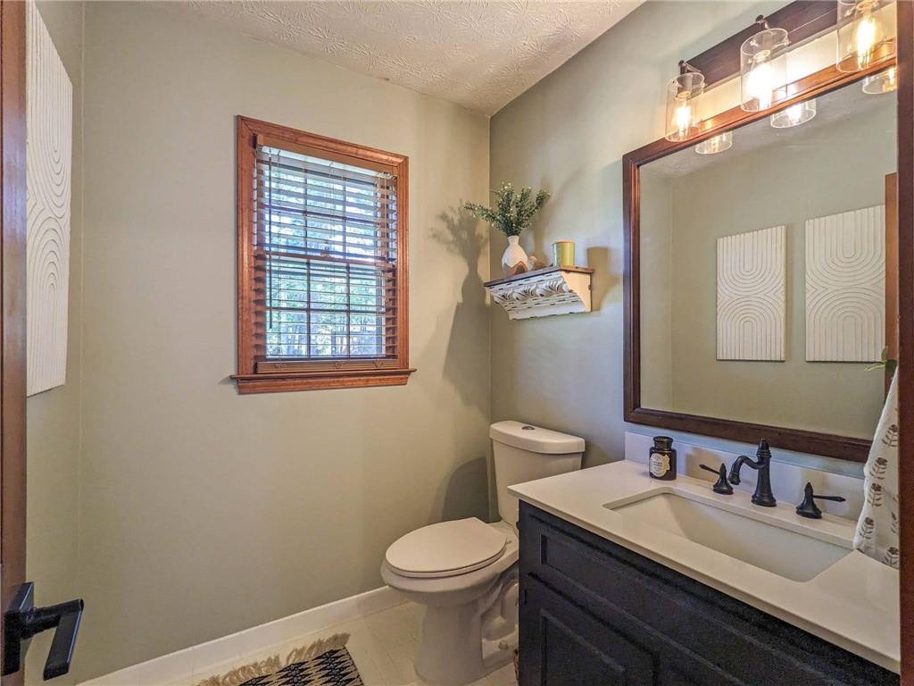 393 Westminister Lane, Lilburn, Georgia image 24